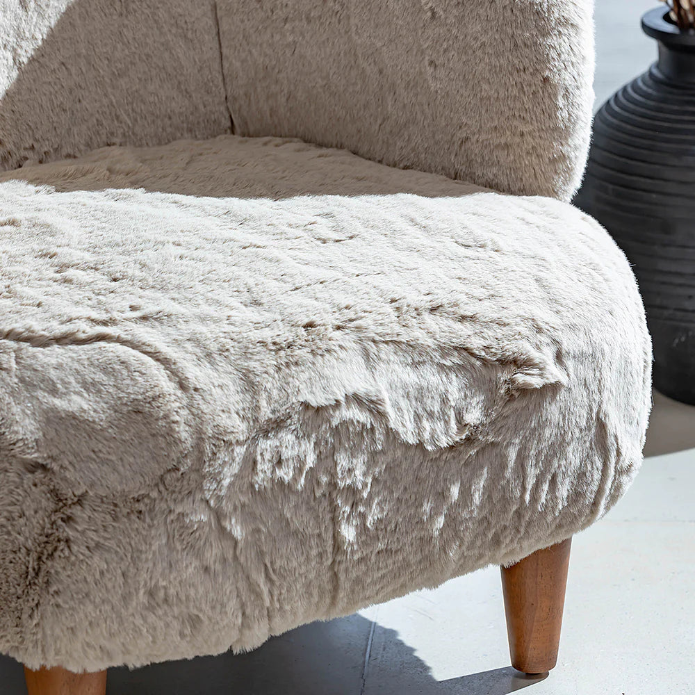 Noir Luxe Lounge Chair